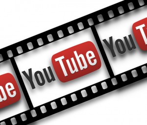 Periscope vs. YouTube